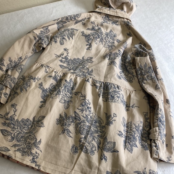 Floral Girl’s Coat with Hoodie Size 7 and up - Picture 6 of 13